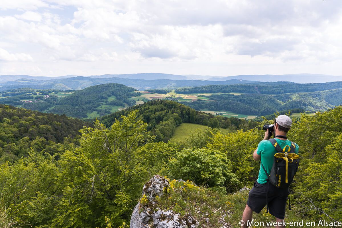 Alsatian Jura - 4 hiking ideas 1 view-jura-chaine-raemel
