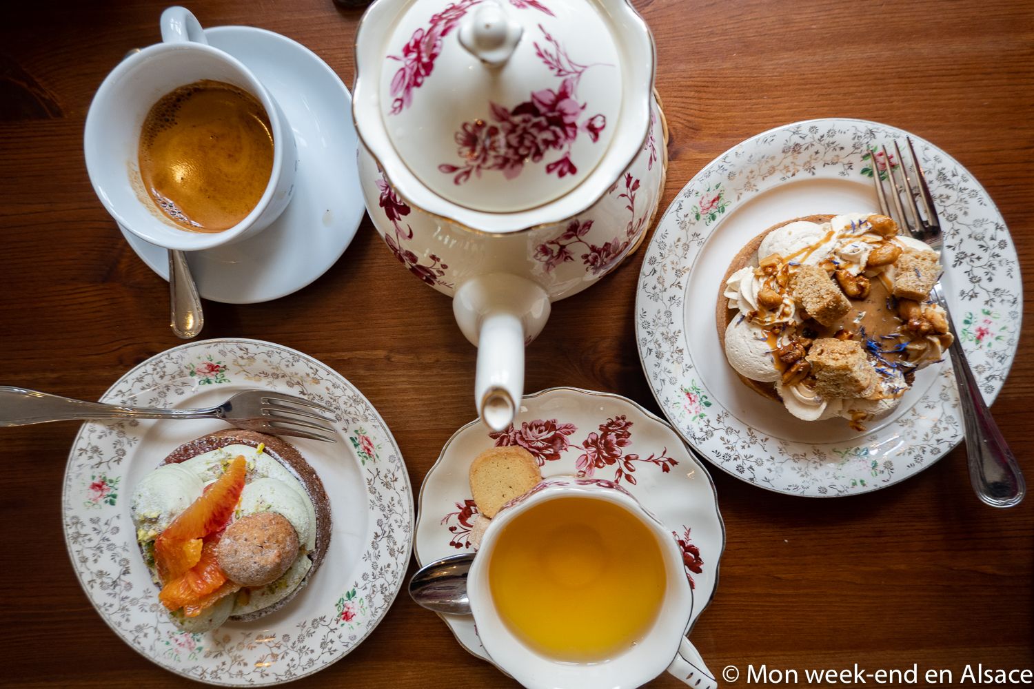 The Best Tea Rooms and Cafés in Colmar: My Favorite Spots! 1 Snacks at the Artémise Tearoom in Colmar