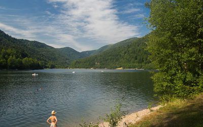 Swimming at the lake of Kruth – Wildenstein, in the Vosges