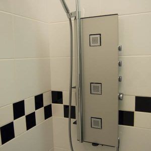 shower-suite-4-villa-elyane