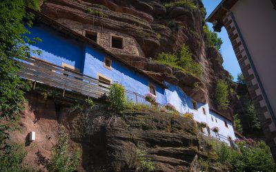 Visit of the “Maisons des Rochers”: troglodyte houses in Alsace
